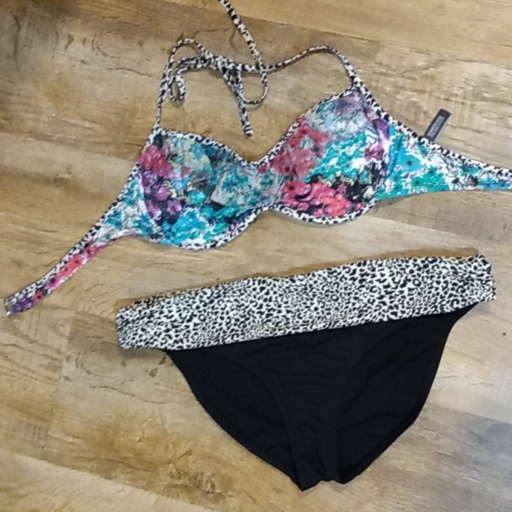 Kenneth Cole bikini